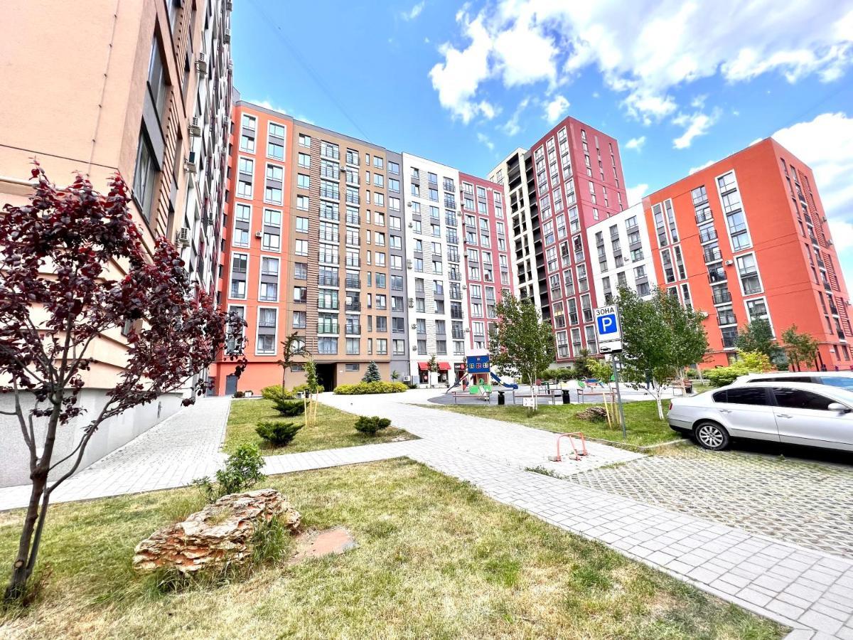 Osapart Cozy Apartment In A Complex Semycvit Lviv Extérieur photo