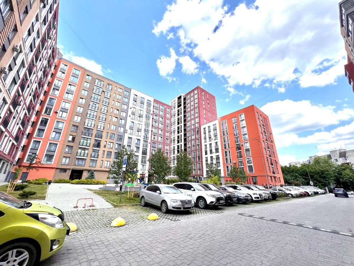 Osapart Cozy Apartment In A Complex Semycvit Lviv Extérieur photo