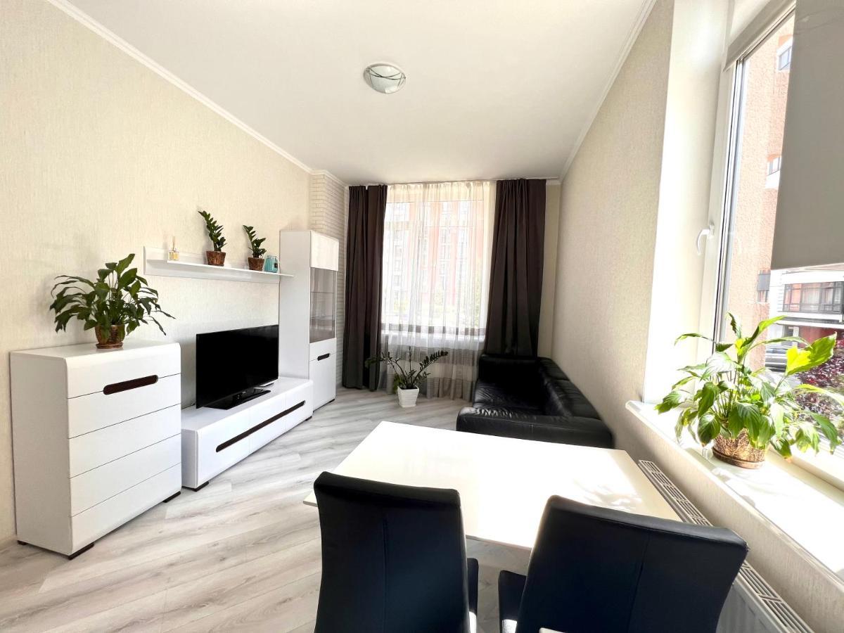 Osapart Cozy Apartment In A Complex Semycvit Lviv Extérieur photo