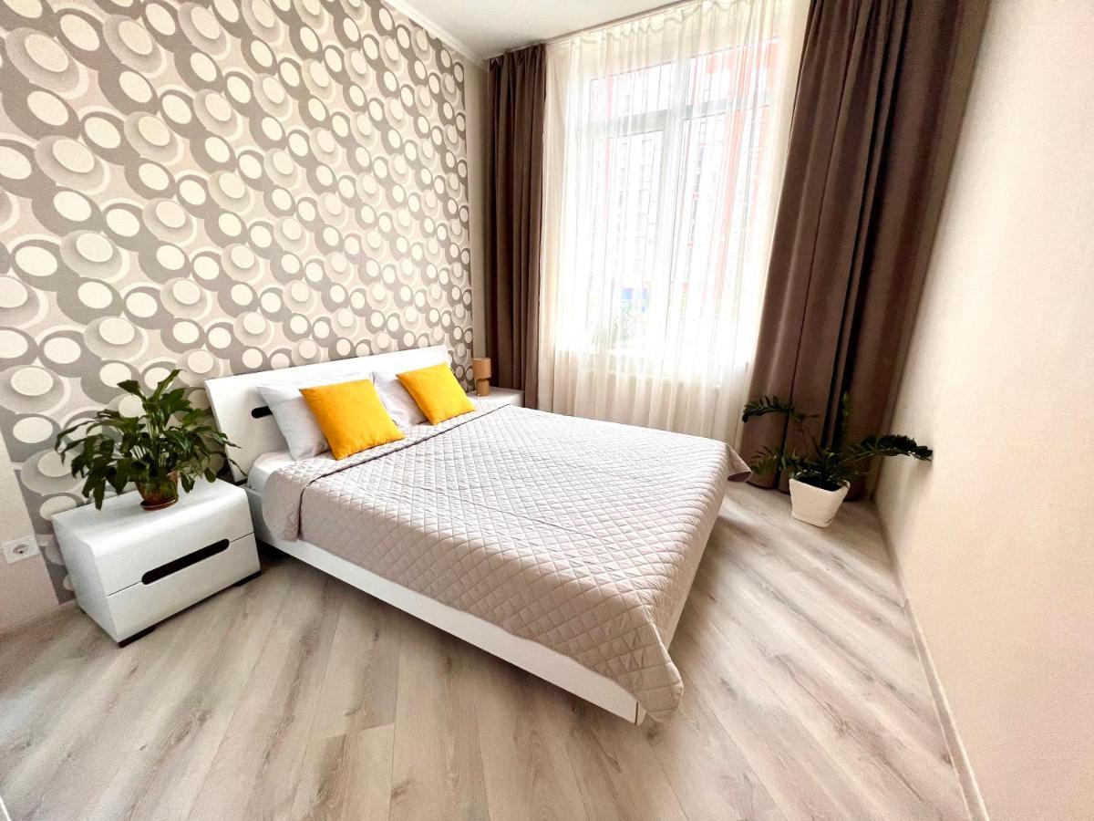 Osapart Cozy Apartment In A Complex Semycvit Lviv Extérieur photo