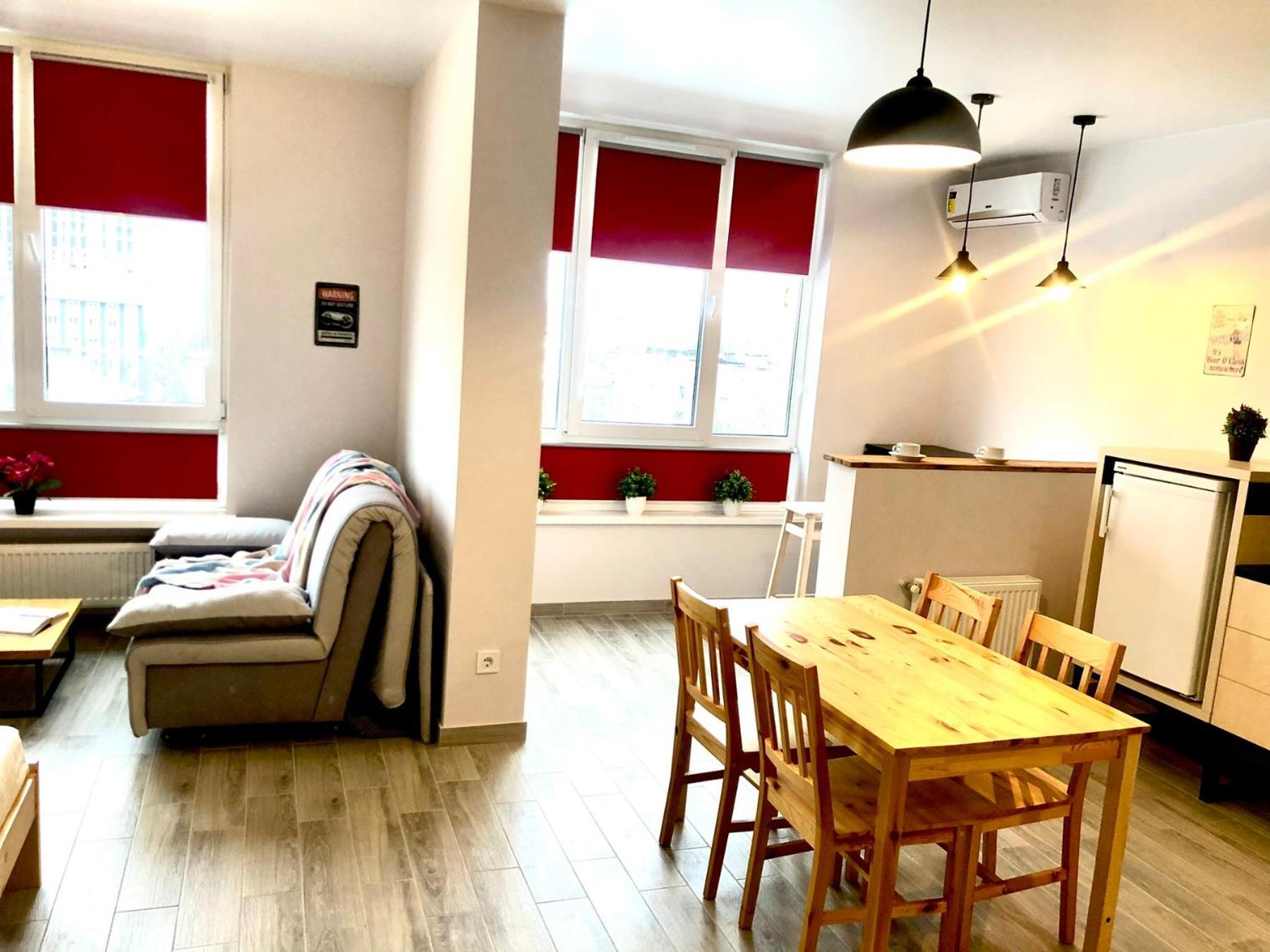 Osapart Cozy Apartment In A Complex Semycvit Lviv Extérieur photo